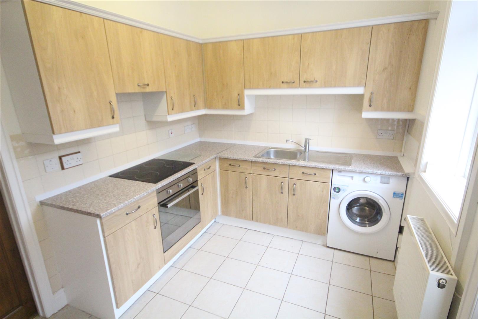 2 bedroom mid terrace house Let Agreed in Earby - IMG_2385.jpg
